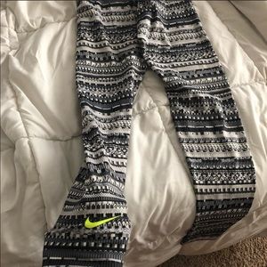 Nike Pro Leggings Size Medium